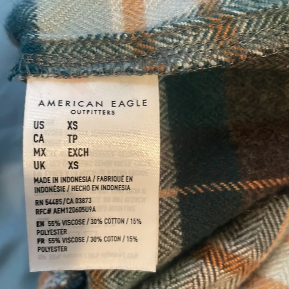 AMERICAN EAGLE OUTFITTERS PLAID MINI SKIRT NEVER WORN SO SOFT - Picture 5 of 7